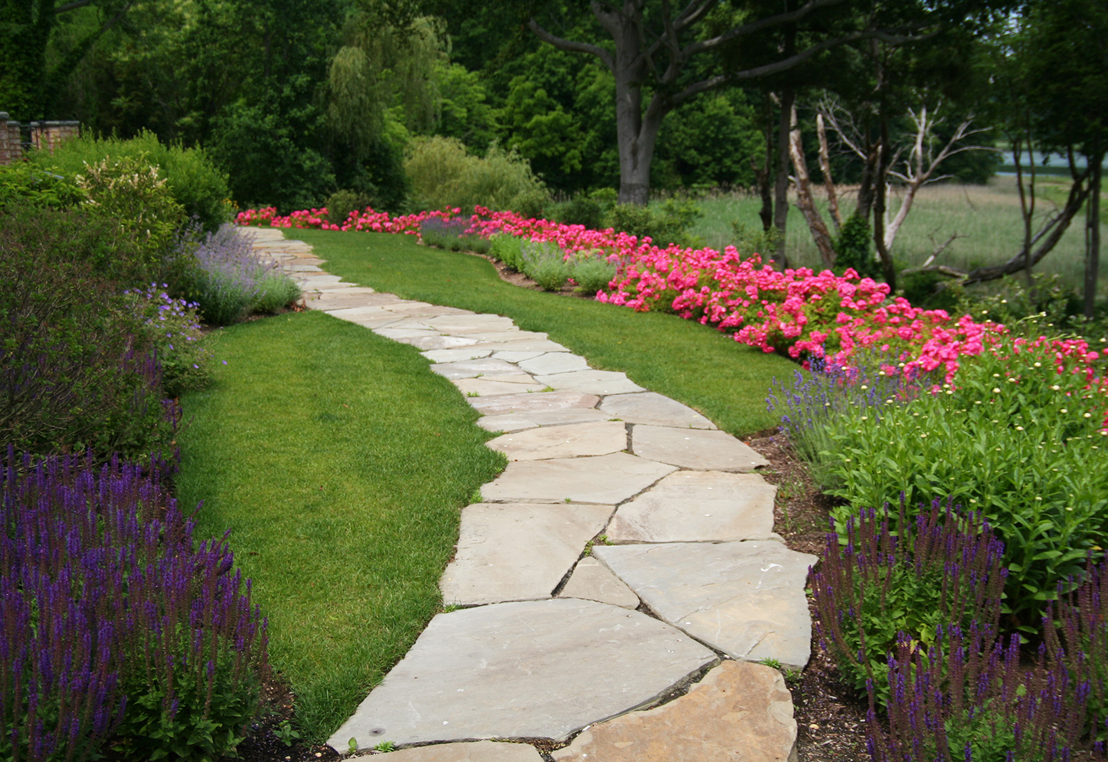 Patios, Garden Paths, Retaining Walls & Wood Structures